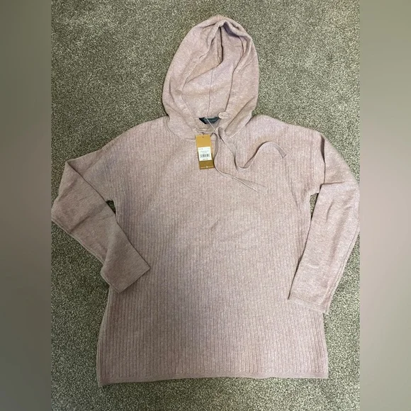 Sweater - Picture 1 of 1